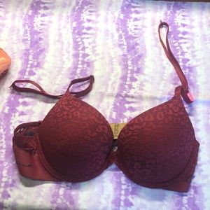 Pink Victoria secret bra size34B